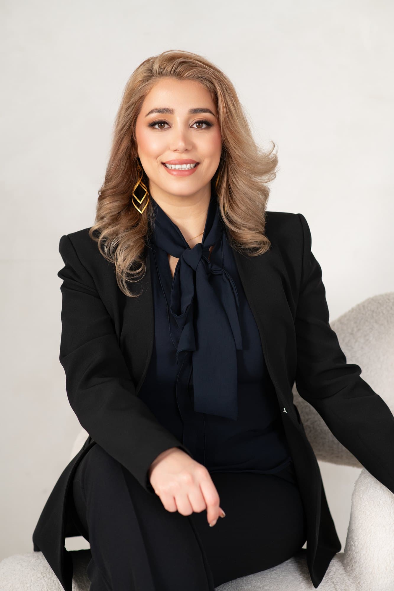 Maryam Abbasnejad, Broker, Century 21 Heritage Group Ltd., Brokerage
